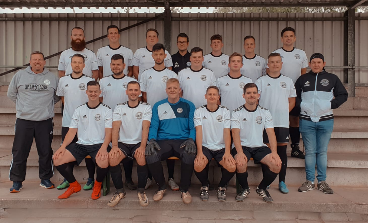 Mannschaftsfoto Senioren 20-21